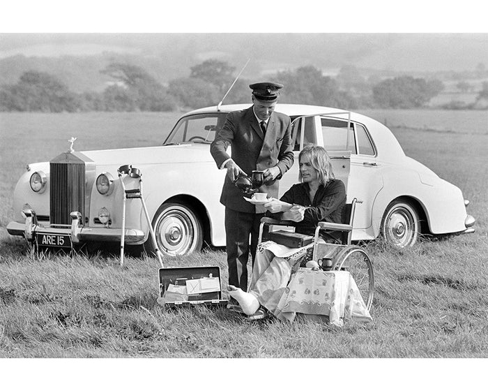 Terry O'Neill, Adam Faith served tea whilst recovering, 1973
