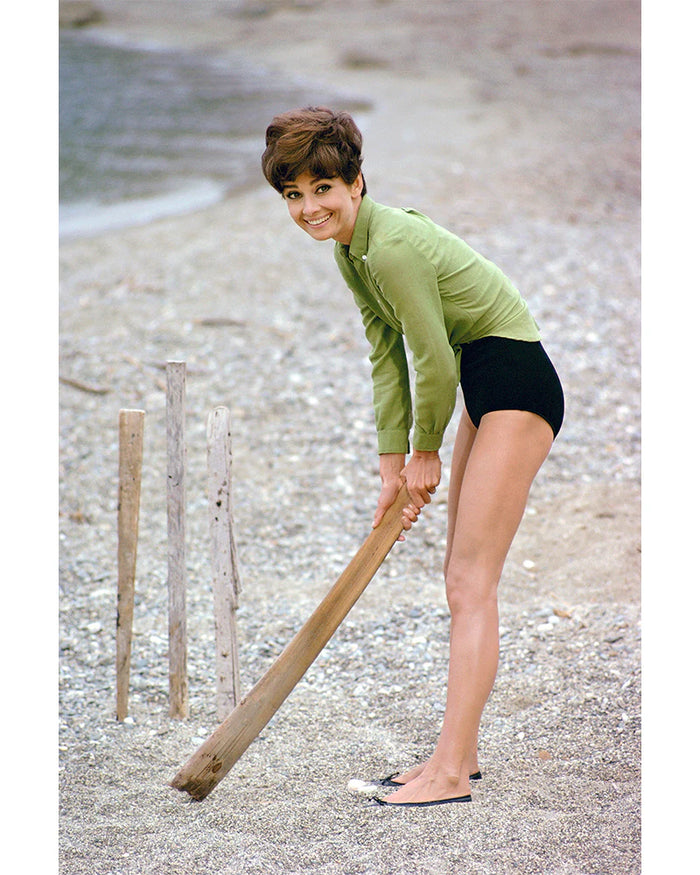Terry O'Neill, Audrey Hepburn playing cricket, 1966