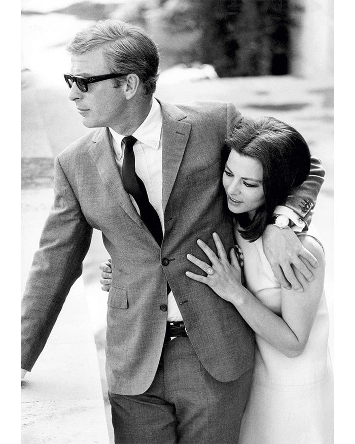 Terry O'Neill, Michael Caine & Giovanna Ralli filming Deadfall, 1968