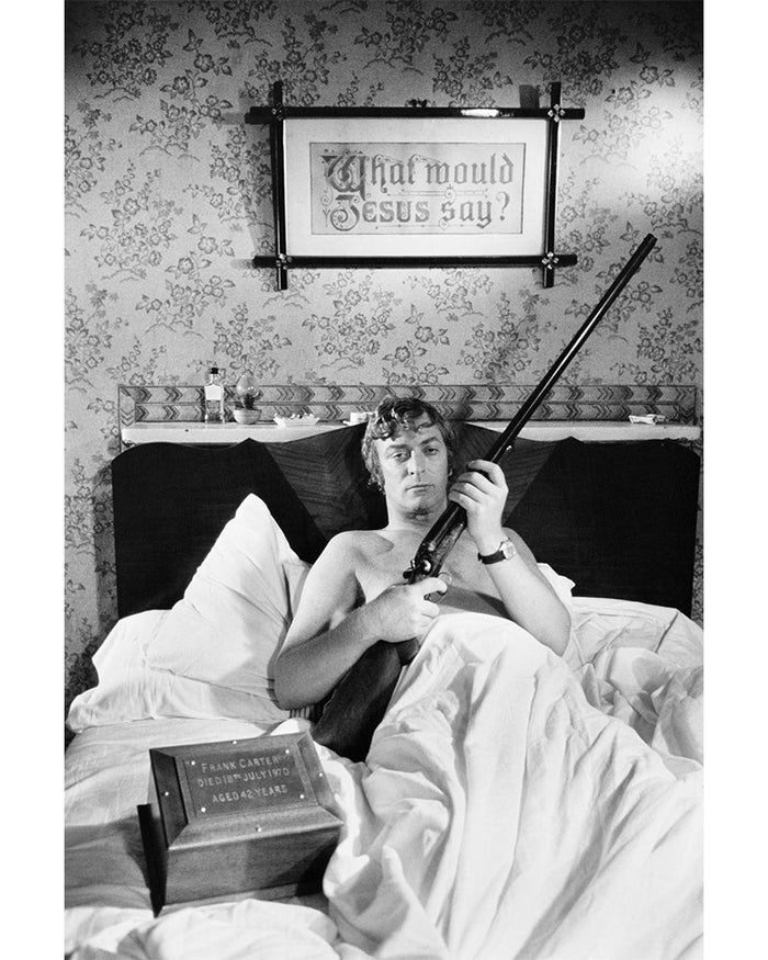 Terry O'Neill, Michael Caine filming Get Carter, 1970