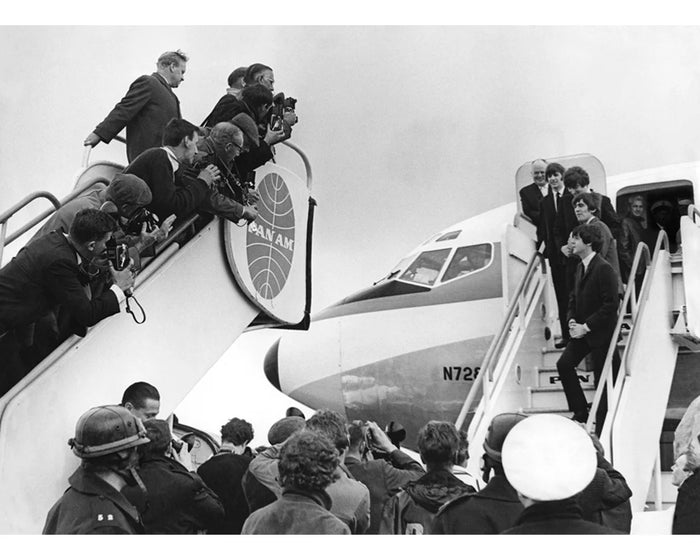 Terry O'Neill, The Beatles leaving for The United States, 1964