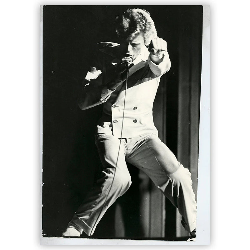 Terry O'Neill, David Bowie on stage, 1976